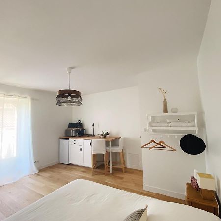 L'Anne Xe, Studio Independant Valeuil المظهر الخارجي الصورة
